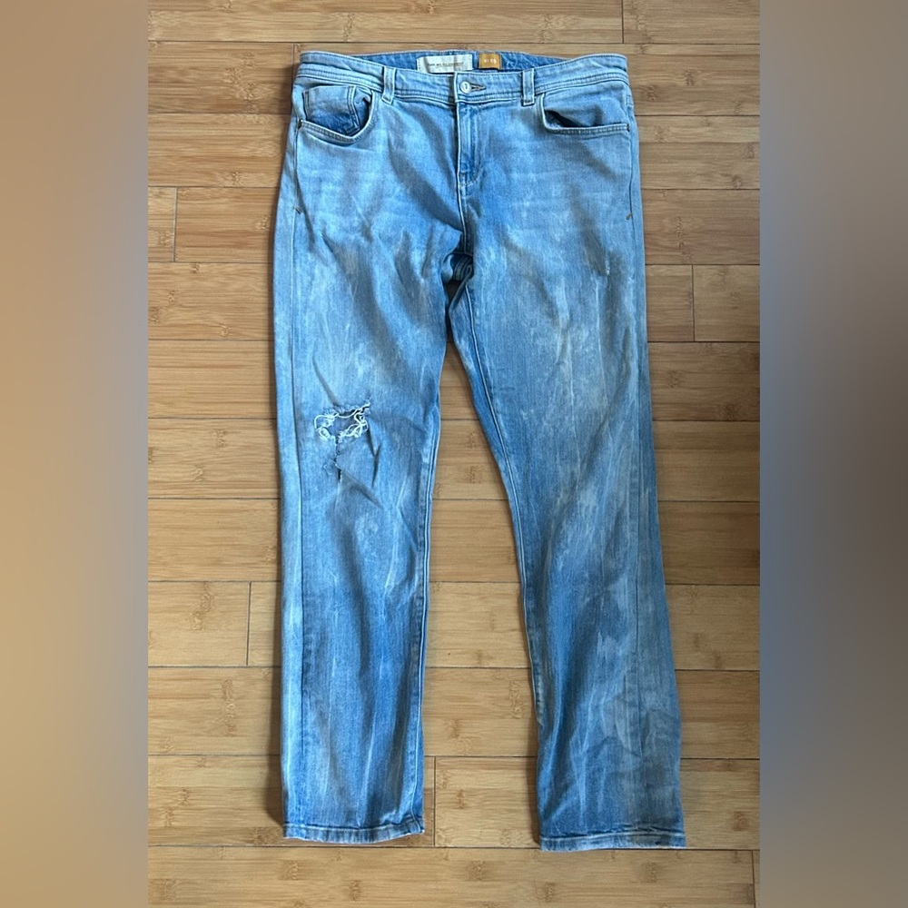 Pilcro & the Letterpress Anthropologie straight relaxed denim. Women’s size 29.
